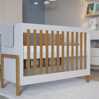 Baby Crib Victor